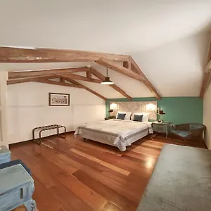 Aparthotel Old Town Suites, Heritage Boutique Hotel, Where Every Detail Tells A Story ****
